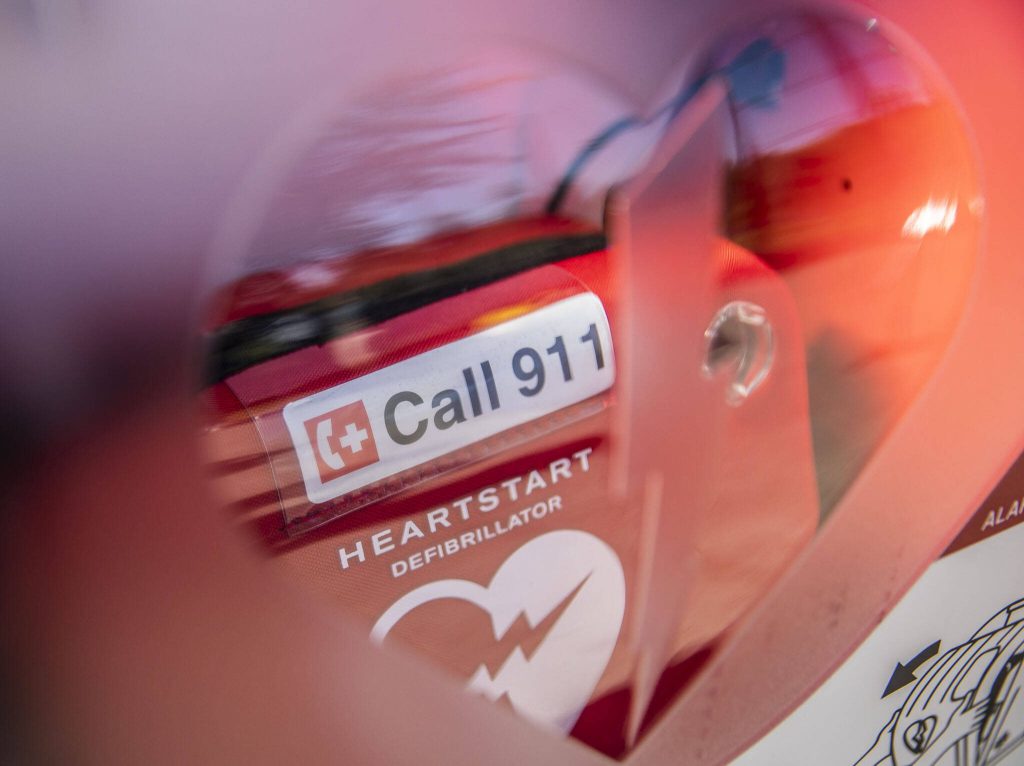 The AED available for emergency use at the Meadowdale Athletic Complex on Friday, Oct. 6, 2023 in Lynnwood, Washington. (Olivia Vanni / The Herald)