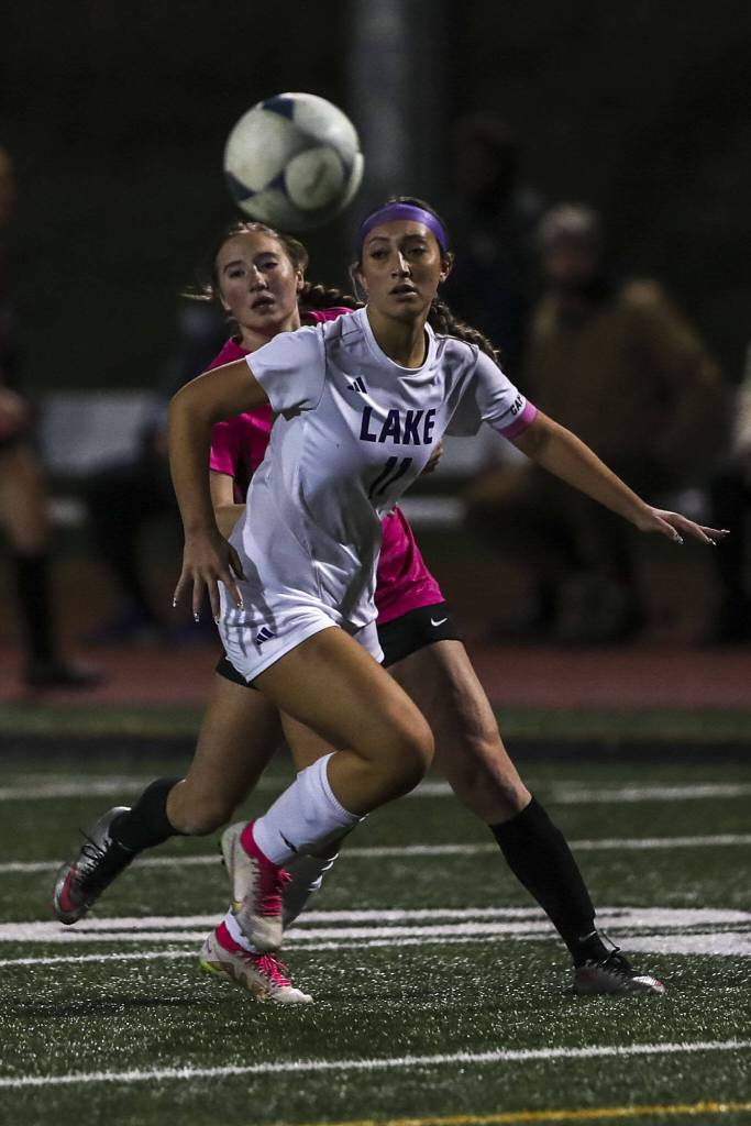 Lake Stevens Sophia Mayer (11) moves for the ball during a game between Lake Stevens and Kamiak at Kamiak High School in Mukilteo, Washington on Monday, Oct. 23, 2023. Lake Stevens won, 4-2. (Annie Barker / The Herald)