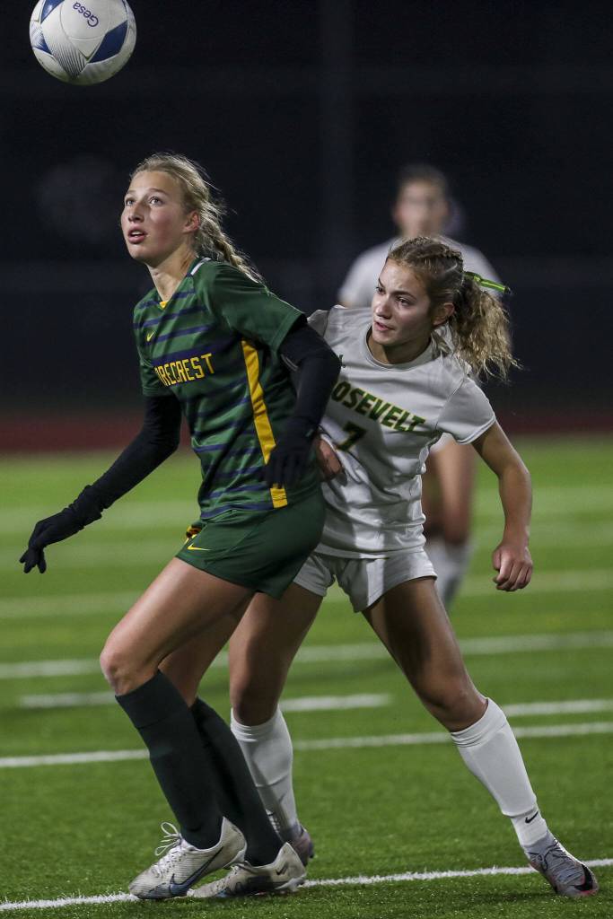 Shorecrests Cambria Metcalf-Lindenburger (19) moves with the ball during the Shorecrest and Roosevelt Class 3A girls soccer state championship game at Sparks Stadium in Puyallup, Washington on Saturday, Nov. 18, 2023. Shorecrest lost, 4-1. (Annie Barker / The Herald)