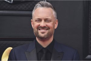 Nate Bargatze arrives at the 64th Annual Grammy Awards at the MGM Grand Garden Arena on Sunday, April 3, 2022, in Las Vegas. (Photo by Jordan Strauss/Invision/AP)
