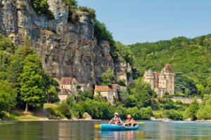 Kayaking from La Roque down river. Canoeing on the Dordogne River offers stunning views around every bend. (Dominic Arizona Bonuccelli / Rick Steves' Europe)