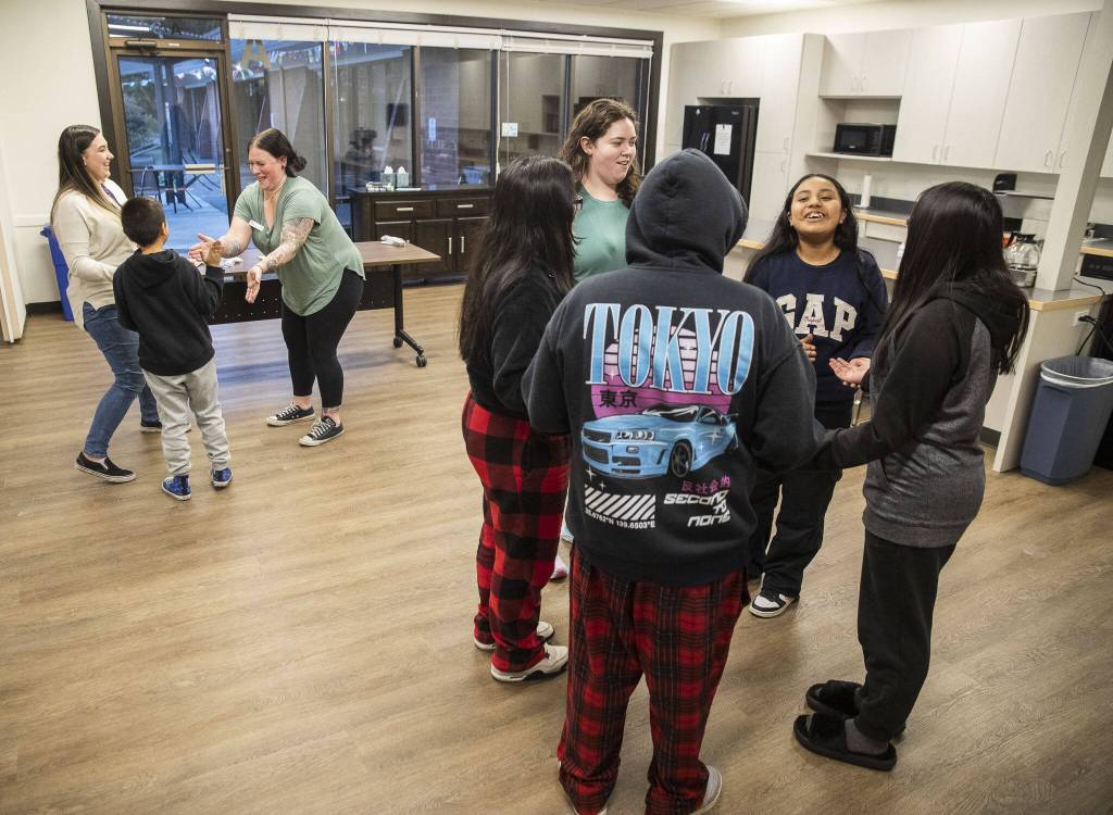 Kids play rounds of Quack Diddly Oso on Monday, Jan. 29, 2024 in Everett, Washington. (Olivia Vanni / The Herald)