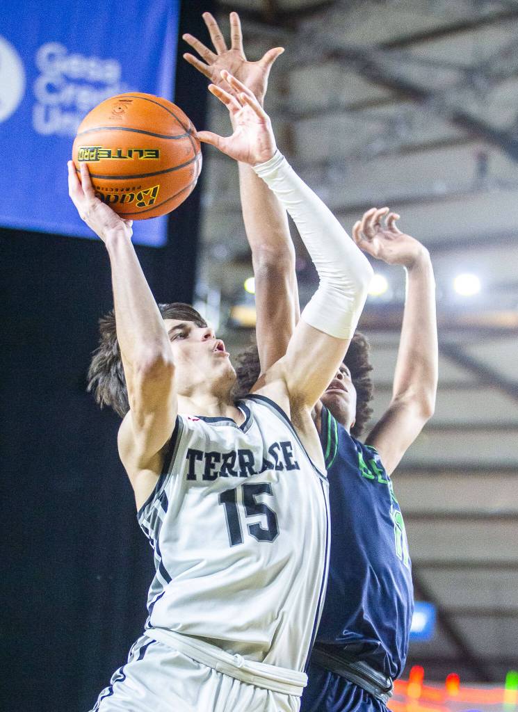 Mountlake Terraces Jaxon Dubiel attempts a layup during the 3A boys state basketball game against Todd Beamer on Wednesday, Feb. 28, 2024 in Tacoma, Washington. (Olivia Vanni / The Herald)