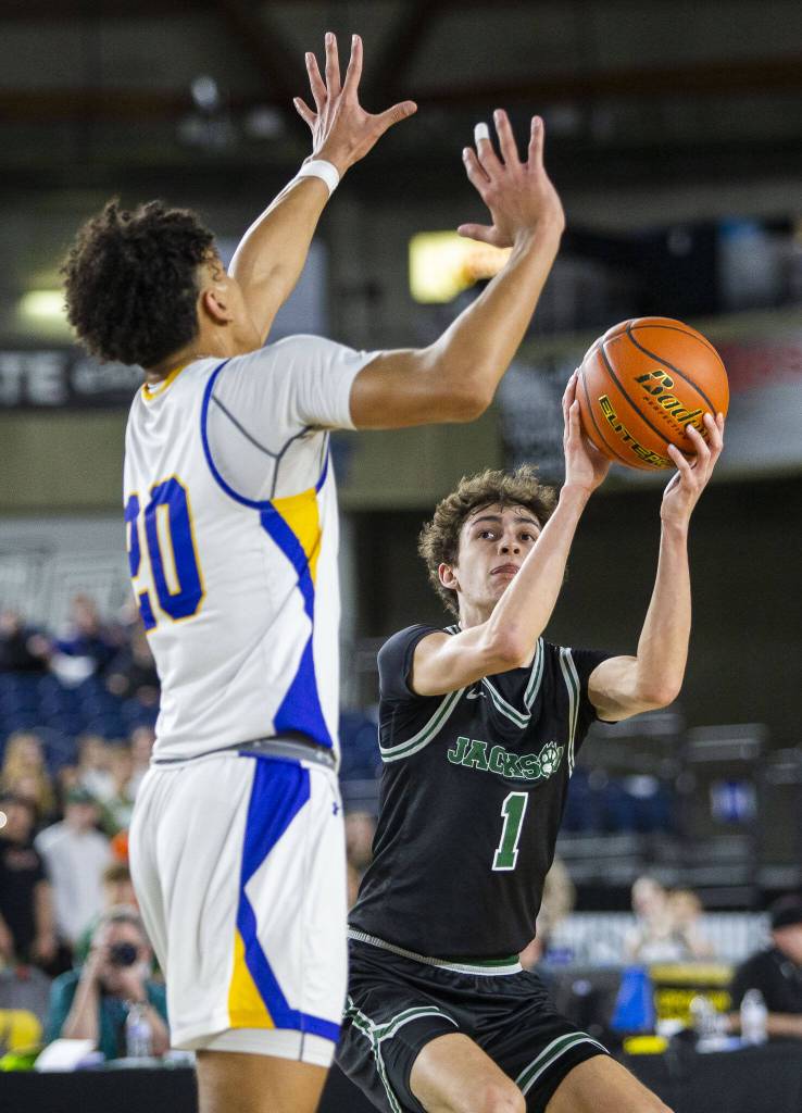 Jacksons Colby Cooke attempts a shot during the 4A boys state basketball game against Tahoma on Wednesday, Feb. 28, 2024 in Tacoma, Washington. (Olivia Vanni / The Herald)