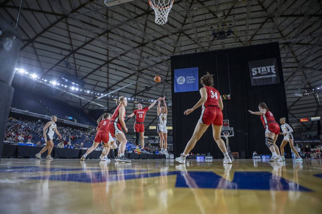 Meads Teryn Gardner (24) shoots the ball during a 3A semifinal game between Snohomish and Mead at the Tacoma Dome on Friday, March 1, 2024 in Tacoma, Washington. Snohomiosh fell, 56-50. (Annie Barker / The Herald)
