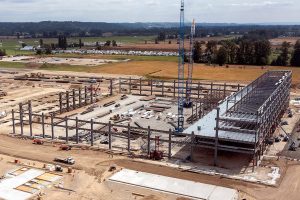 The new Amazon fulfillment center under construction along 172nd Street NE in Arlington, just south of Arlington Municipal Airport. (Chuck Taylor / The Herald) 20210708