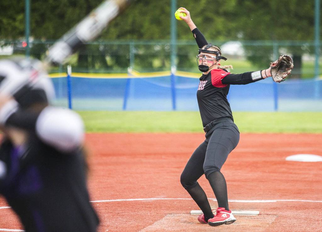 Snohomishs Abby Edwards pitches during the 3A state softball semifinal game against Garfield on Saturday, May 25, 2024 in Lacey, Washington. (Olivia Vanni / The Herald)