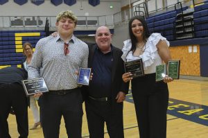 Everett School District Athlete of the Year award winners Evan Hart (left) and Yanina Sherwood (right). (Photo courtesy of the Everett School District)