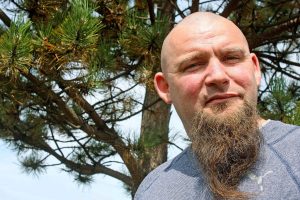 Ian Simmers, of Kent, sued the city of Bothell and several law enforcement officers after spending about 23 years in prison for a murder he didnt commit. (Mark Klaas / Kent Reporter file)