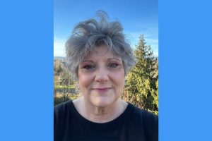 Marysville cancer survivor Robin Sparks wakes up every day with optimism. Im hopeful… I wake up every morning thinking, Its a great day to fight cancer because I live each day believing todays the day we will have a major medical breakthrough that will end cancer as we know it. Photo courtesy of C-Suite Center for Hope.