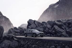 2025 Volvo V90 Cross Country luxury wagon (Provided by Volvo)