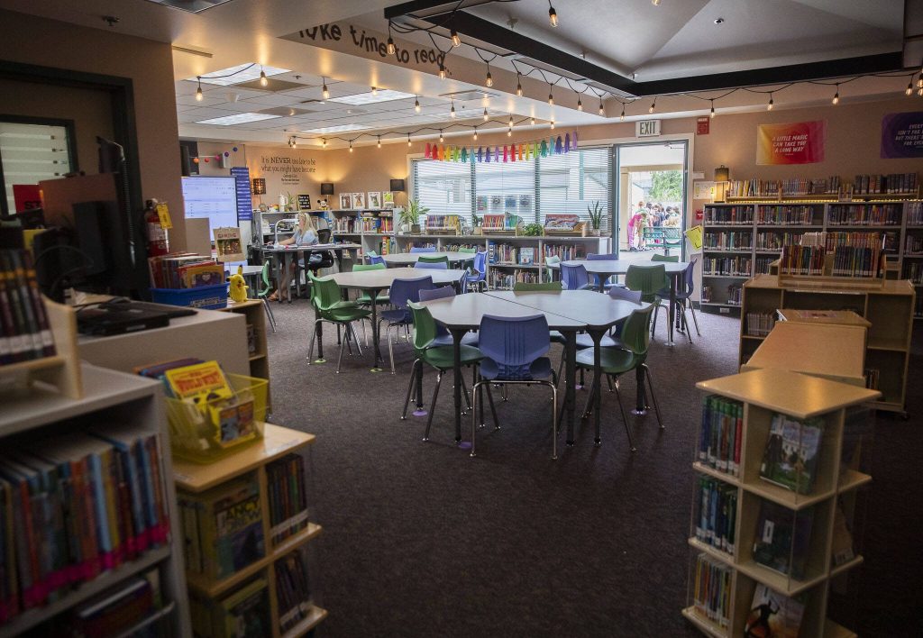 Inside the library at Glenwood Elementary on Monday, Sept. 9, 2024 in Lake Stevens, Washington. (Olivia Vanni / The Herald)
