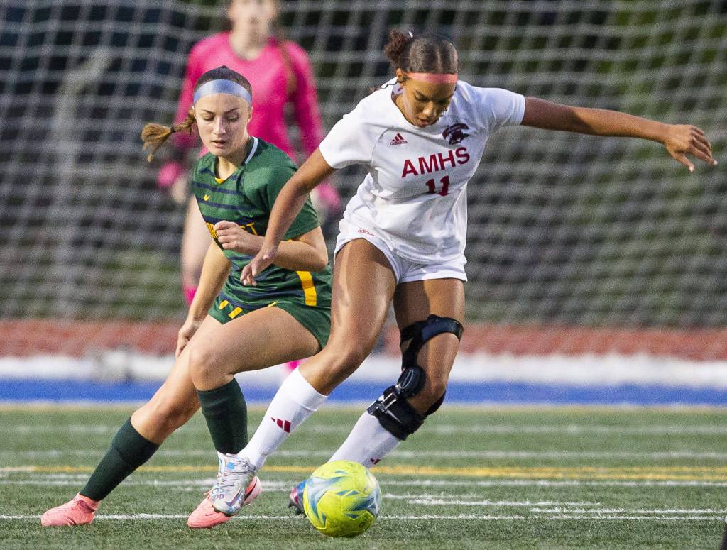 Archbishop Murphys Ari Sullivan steals the ball away from Shorecrests Sarah Ehrhart during the game on Tuesday, Sept. 17, 2024 in Shoreline, Washington. (Olivia Vanni / The Herald)