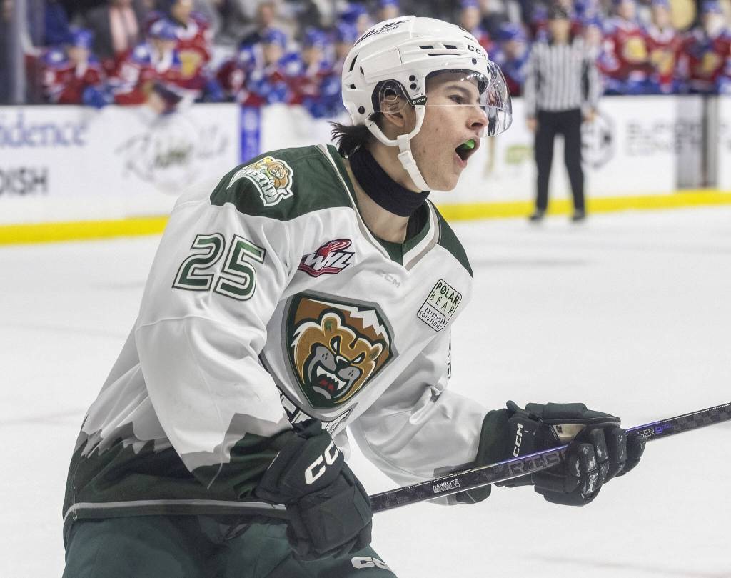 Silvertips Lukas Kaplan reacts to missing a penalty shot during the game against the Edmonton Oil Kings on Friday, Oct. 25, 2024 in Everett, Washington. (Olivia Vanni / The Herald)