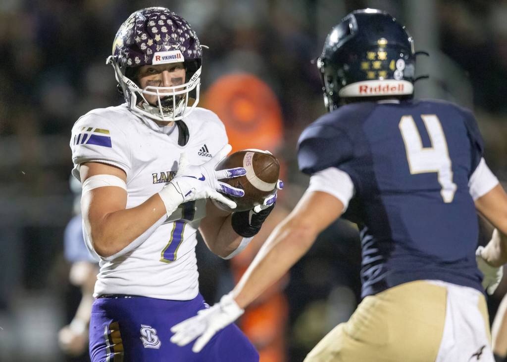 Lake Stevens Keagan Howard makes a catch during the game against Arlington on Friday, Nov. 1, 2024 in Arlington, Washington. (Olivia Vanni / The Herald)