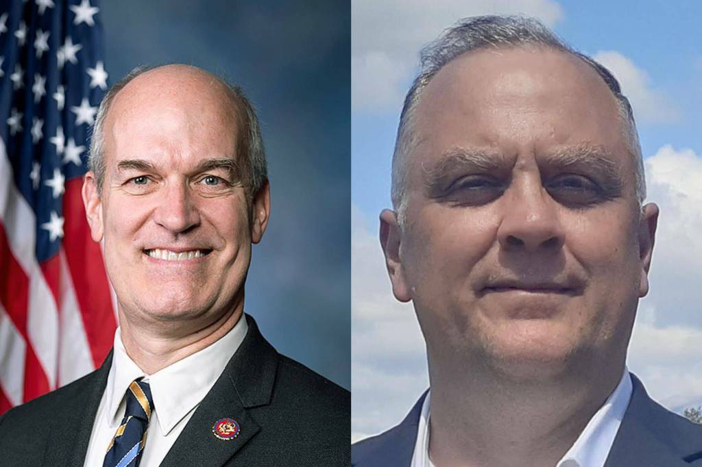 From left to right, Rick Larsen and Cody Hart.