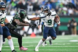 Kenneth Walker III, who missed the Dec. 8 game in Arizona, runs with against the New York Jets at MetLife Stadium on Dec. 1, 2024. (Photo courtesy of the Seattle Seahawks)