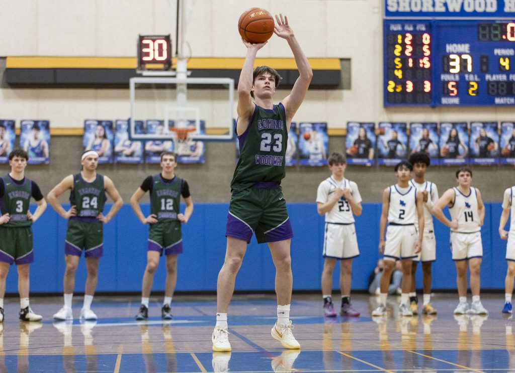 Edmonds-Woodways DJ Karl shoots a free throw as a result of the technical foul called on Shorewood head coach Joey Petschl during the game on Tuesday, Feb. 4, 2025 in Shoreline, Washington. (Olivia Vanni / The Herald)