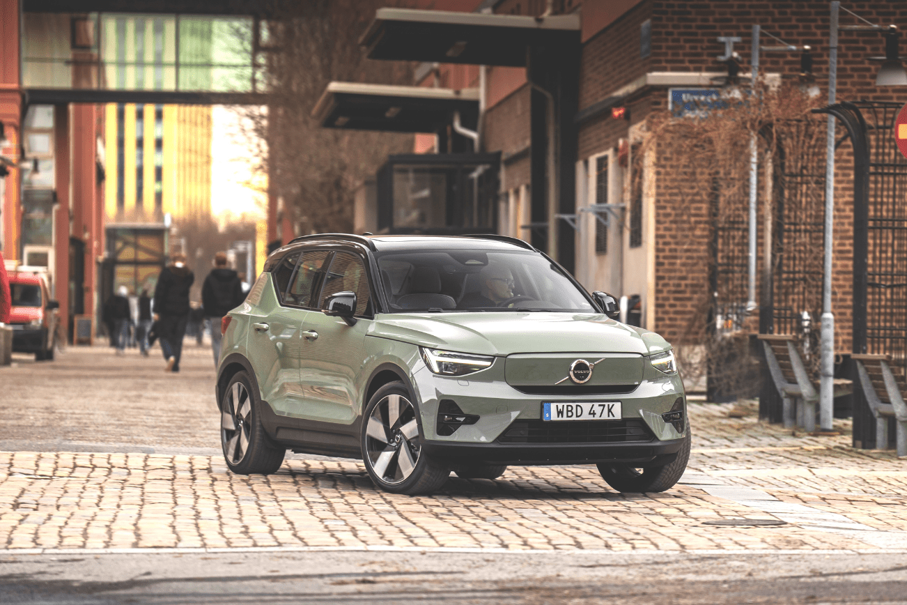 2025 Volvo EX40 is the new XC Recharge | HeraldNet.com
