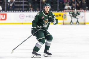 Everett Silvertips’ Landon DuPont during the game against the Medicine Hat Tigers on Wednesday, Jan. 29, 2025 in Everett, Washington. (Olivia Vanni / The Herald)