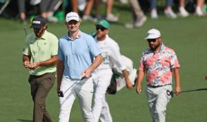 Justin Rose acknowledges the crowd as he walks up to 16th green during the first round of the Masters golf tournament, at Augusta National Golf Club, Thursday, April 10, 2025, in Augusta, Ga. (Jason Getz / AJC / Tribune News Services)