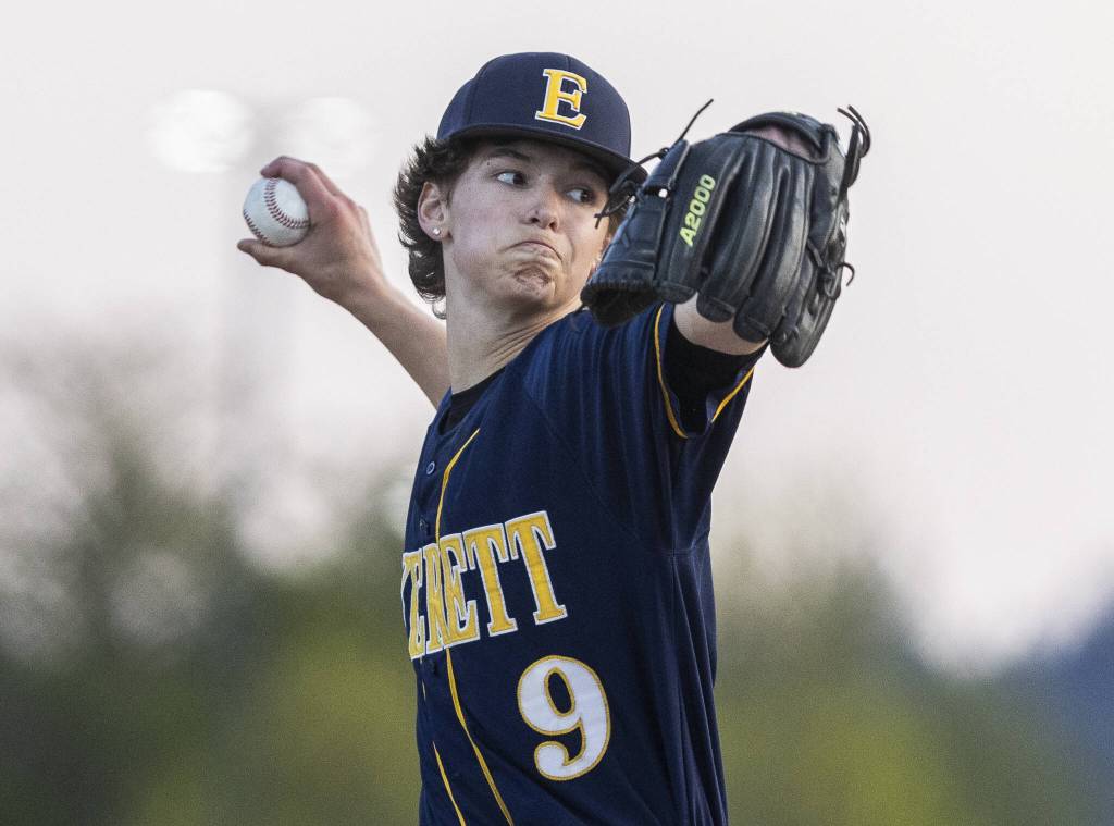 Everetts Lincoln Stewart shows a pitch during the game against Monroe on Wednesday, April 23, 2025 in Monroe, Washington. (Olivia Vanni / The Herald)