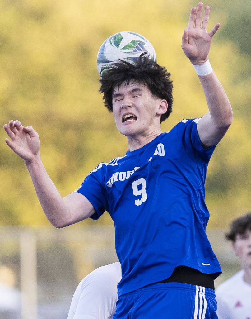 Shorewoods Kai Ayers heads the ball during the game against Archbishop Murphy on Wednesday, April 30, 2025 in Shoreline, Washington. (Olivia Vanni / The Herald)
