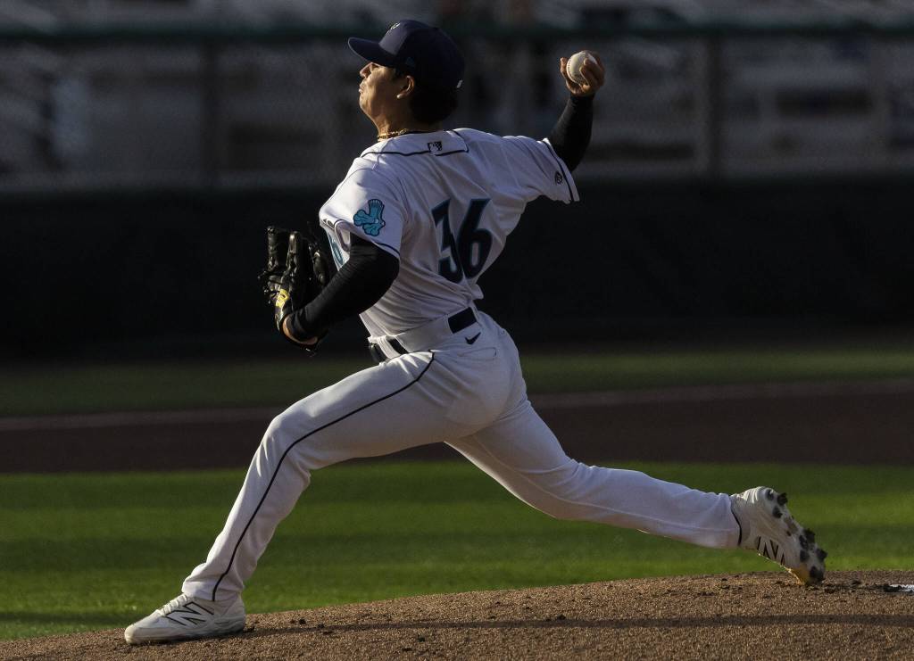 Everett AquaSox Marcelo Perez throws a pitch during the game against the Tri-City Dust Devils on Wednesday, May 7, 2025 in Everett, Washington. (Olivia Vanni / The Herald)