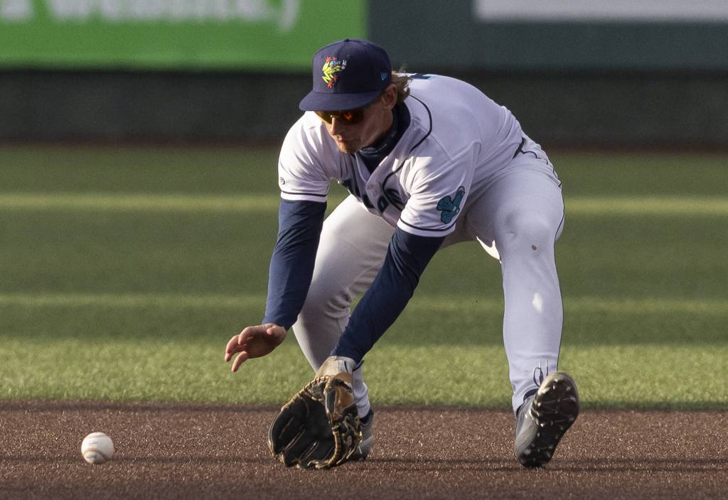 Everett AquaSox infielder Colt Emerson fields a hit during the game against the Tri-City Dust Devils on Wednesday, May 7, 2025 in Everett, Washington. (Olivia Vanni / The Herald)