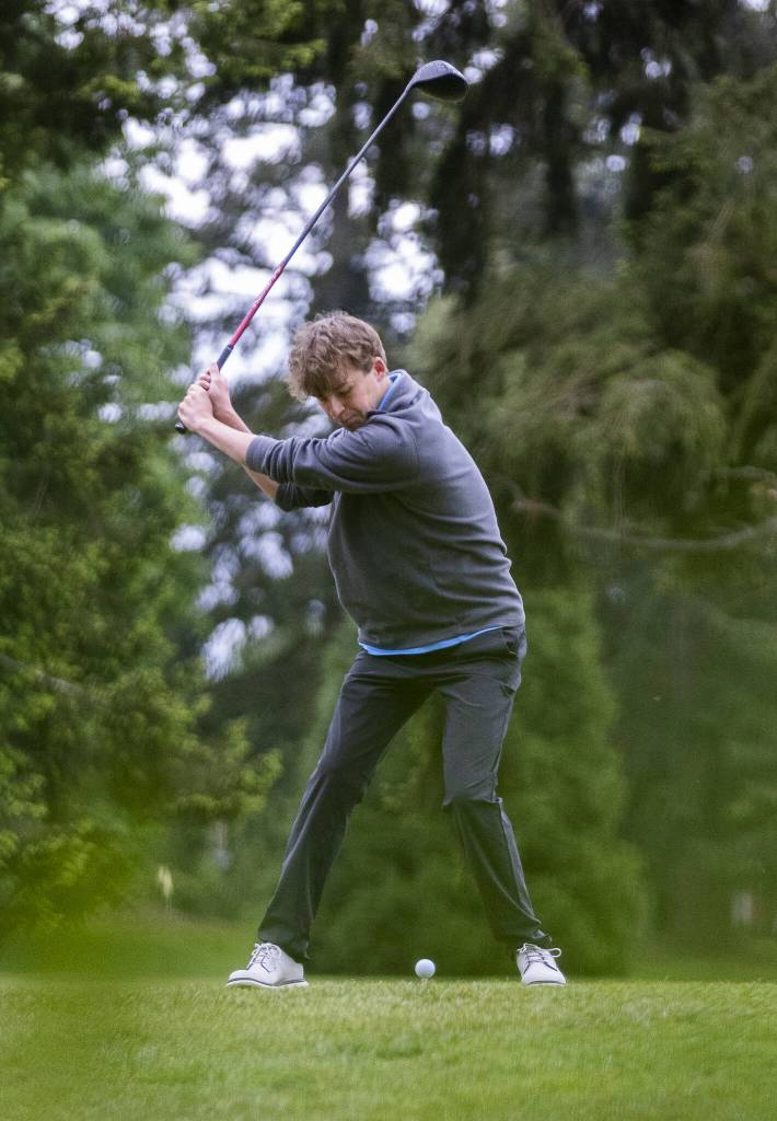 Everetts Cabin Chadwick hits a drive during the 3A District 1 Boys Golf Championship at Legion Memorial Golf Course on Tuesday, May 13, 2025 in Everett, Washington. (Olivia Vanni / The Herald)