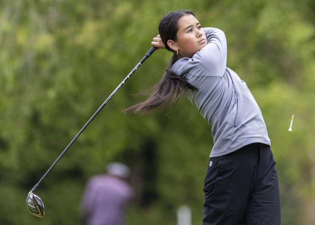 Glacier Peaks Makayla Sarigumba hits a drive during the 4A District 1 Golf Tournament at Snohomish Golf Course on Wednesday, May 14, 2025 in Snohomish, Washington. (Olivia Vanni / The Herald)