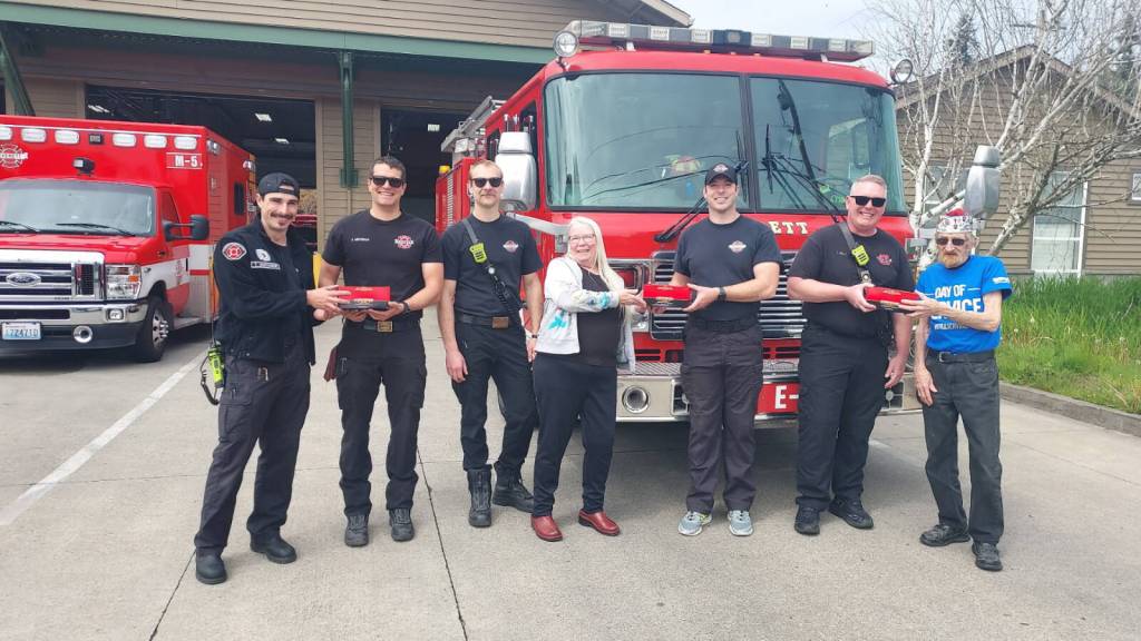For its Day of Service, Everetts VFW Post 2100 delivered subs  Heroes for Heroes  to first responders in the city.