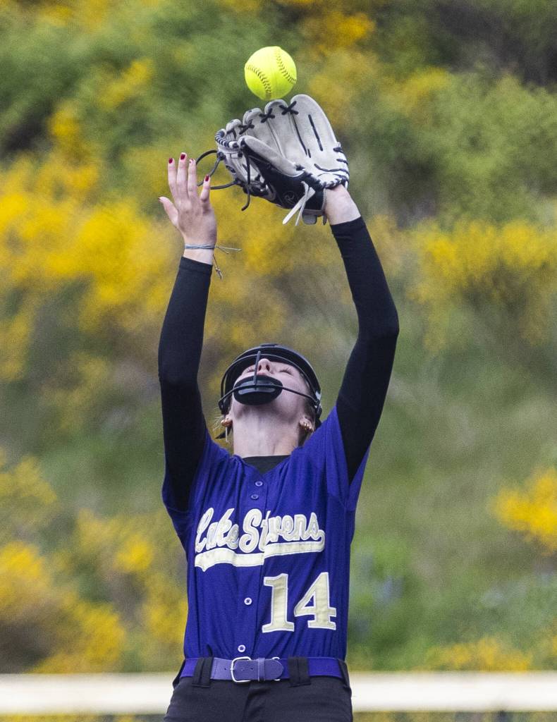 Lake Stevens Reese Breckenridge makes a catch during the 4A District 1 game against Jackson on Friday, May 16, 2025 in Everett, Washington. (Olivia Vanni / The Herald)