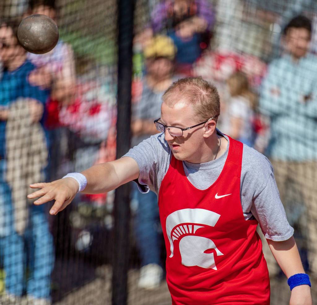 Stanwood senior Austin Osburn competes in the mixed unified shot put at the WIAA Track & Field Championships in Tacoma, Washington on May 30, 2025. (Photo courtesy of Michael Randall / Stanwood Track & Field)