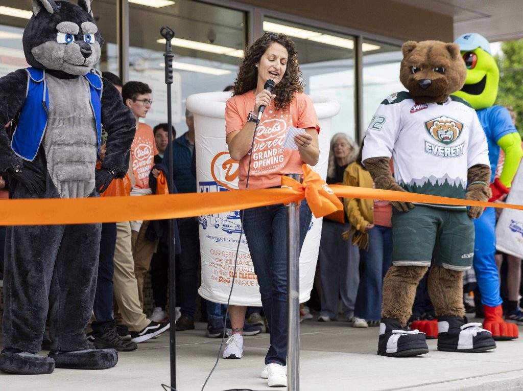 Dicks Drive-In CEO Jasmine Donovan speaks at the grand opening of the Everett location on Thursday, June 12, 2025 in Everett, Washington. (Olivia Vanni / The Herald)