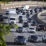 Traffic slows as it moves around the bend of northbound I-5 through north Everett on Wednesday, May 22, 2024. (Olivia Vanni / The Herald)