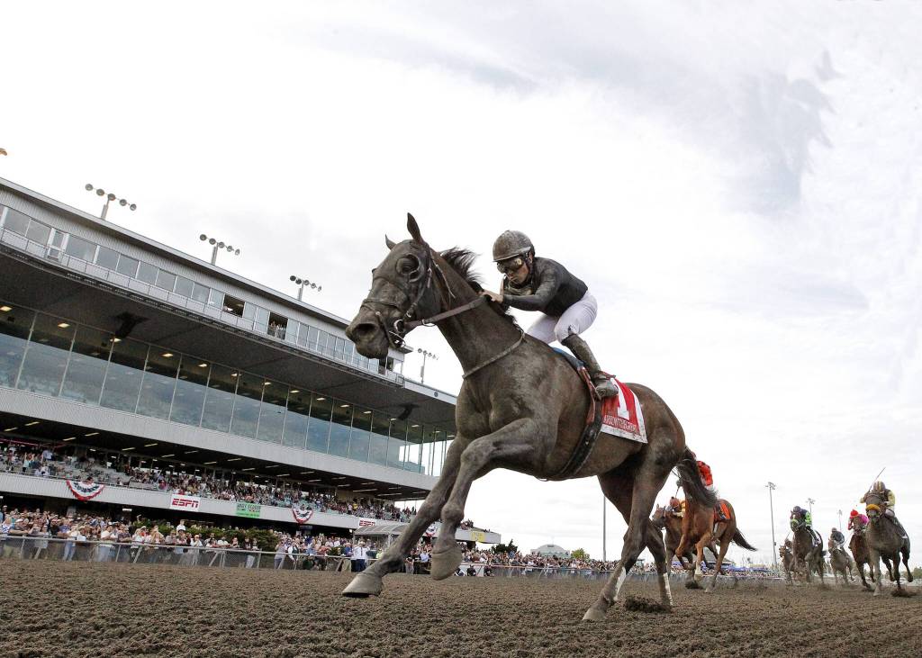 Arrowthegreat pulls away from the competition in the stretch to win Sundays Longacres Mile at Emerald Downs racetrack in Auburn. (Photo courtesy of Emerald Downs)