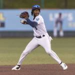 Everett AquaSox infielder Felnin Celesten fields the ball during the game against the Spokane Indians on Tuesday, Aug. 19, 2025 in Everett, Washington. (Olivia Vanni / The Herald)