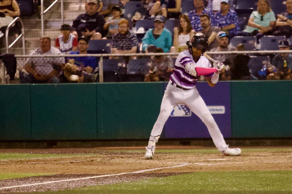 AquaSox outfielder Tai Peete watches a pitch come in during Everetts 4-3 loss to the Spokane Indians at Funko Field on Aug. 23, 2025. (Joe Pohoryles / The Herald)