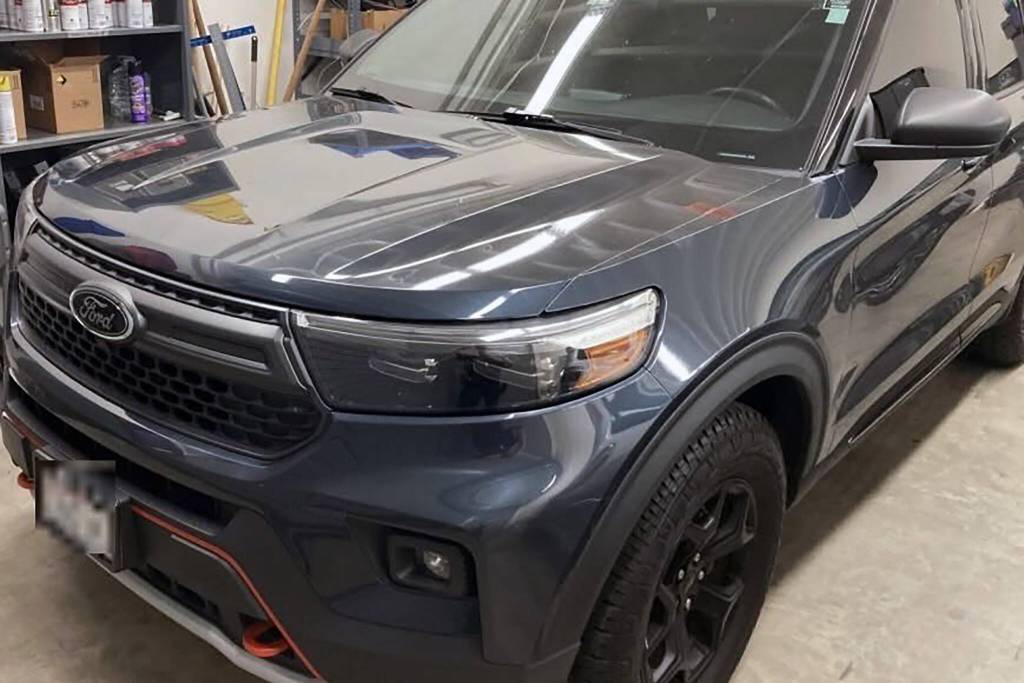 An unmarked Ford Explorer with attached police lights allegedly used by a man impersonating an Edmonds police detective on Friday in Bremerton. (Bremerton Police Department)