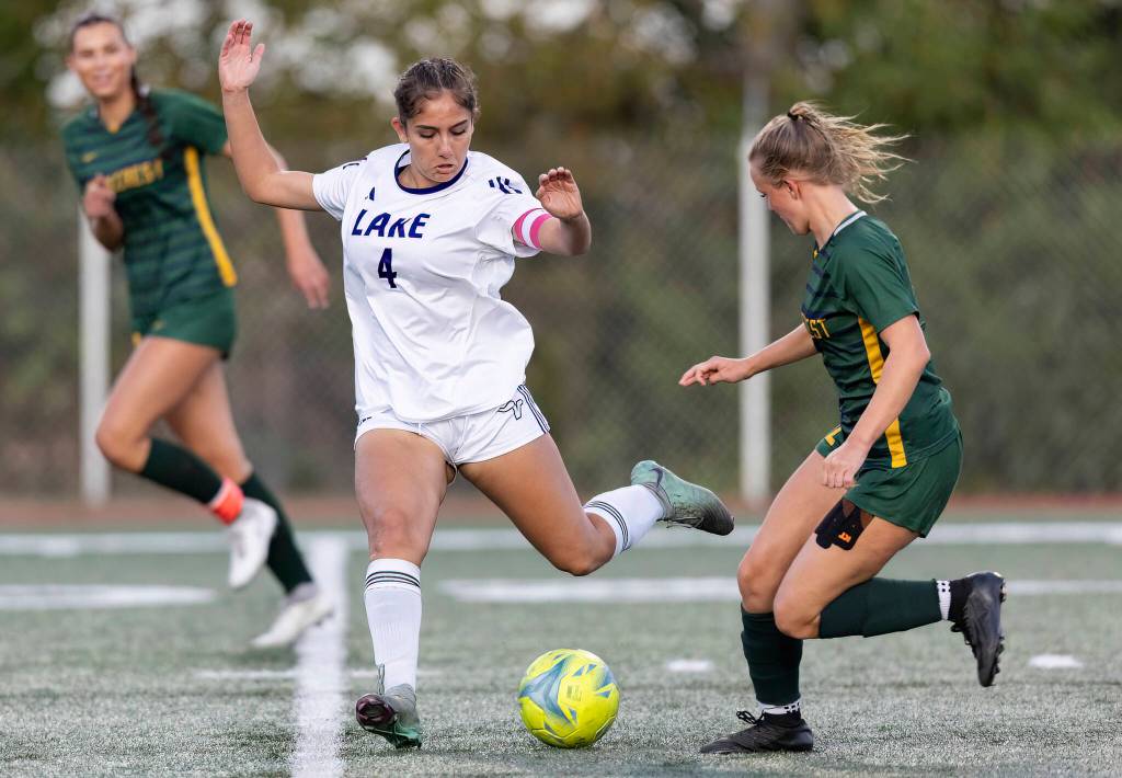 Lake Stevens Amira Yaser kicks the ball down the field during the game against Shorecrest on Thursday, Sept. 18, 2025 in Shoreline, Washington. (Olivia Vanni / The Herald)