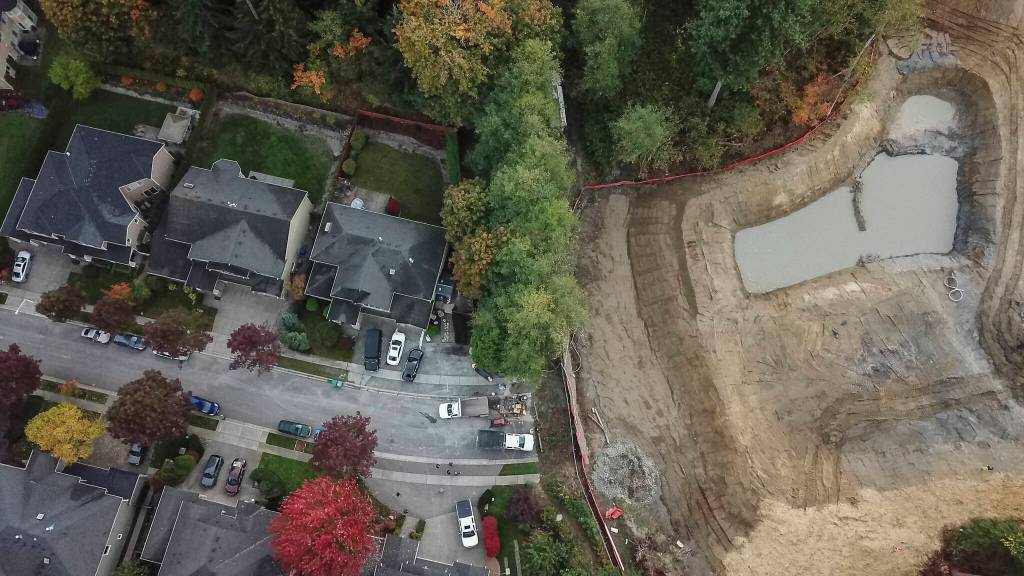 A view of the end 79th Avenue and the property line of the Eastview development on Oct. 16, 2025 in Snohomish, Washington. (Olivia Vanni / The Herald)