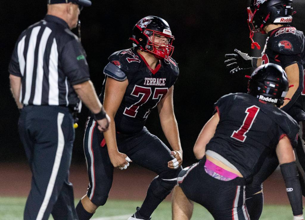 Mountlake Terraces Ryan Pineda reacts to getting a sack during the game against Edmonds-Woodway on Oct. 23, 2025 in Edmonds, Washington. (Olivia Vanni / The Herald)