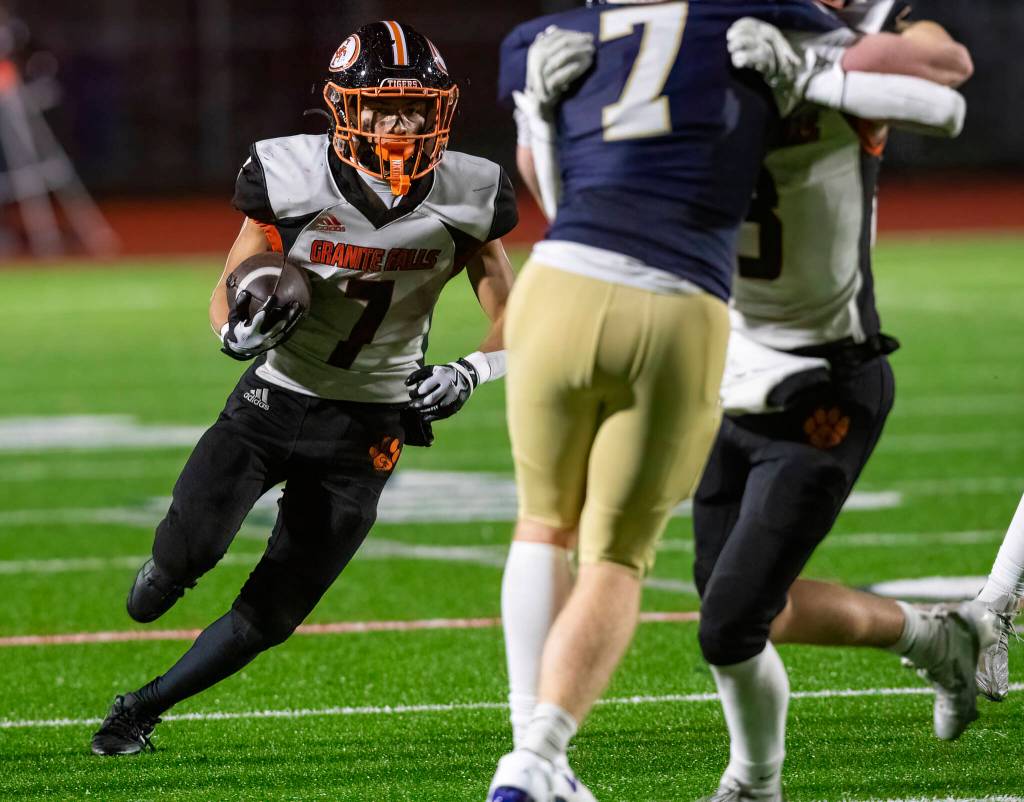 Granite Falls Gino Howard runs the ball during the game against Cedar Park Christian on Oct. 24, 2025 in Kirkland, Washington. (Olivia Vanni / The Herald)