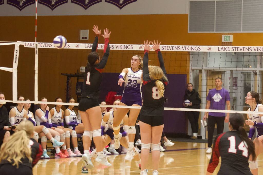 Lake Stevens senior Kamryn Strom follows through on a hit over the net in the Vikings 3-0 win against Mount Si in the District 1/2 4A semifinals at Lake Stevens High School on Nov. 13, 2025. (Joe Pohoryles / The Herald)