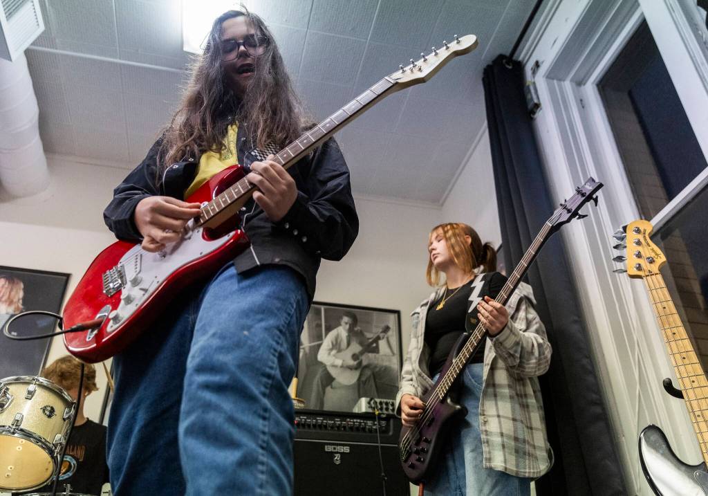 Miles Nanfito, 14, on Dec. 1, 2025, in Everett, Washington. (Olivia Vanni / The Herald)