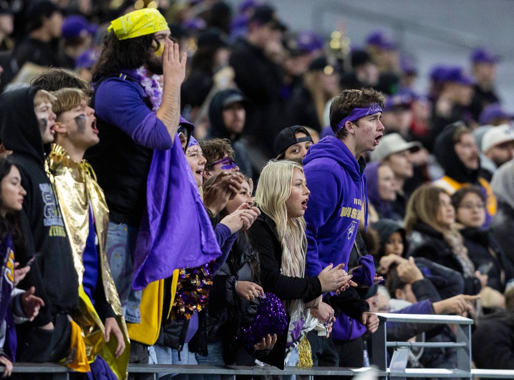Lake Stevens fans react to a call during the 4A state championship game against Sumner at Husky Stadium on Saturday, Dec. 6, 2025 in Seattle, Washington. (Olivia Vanni / The Herald)