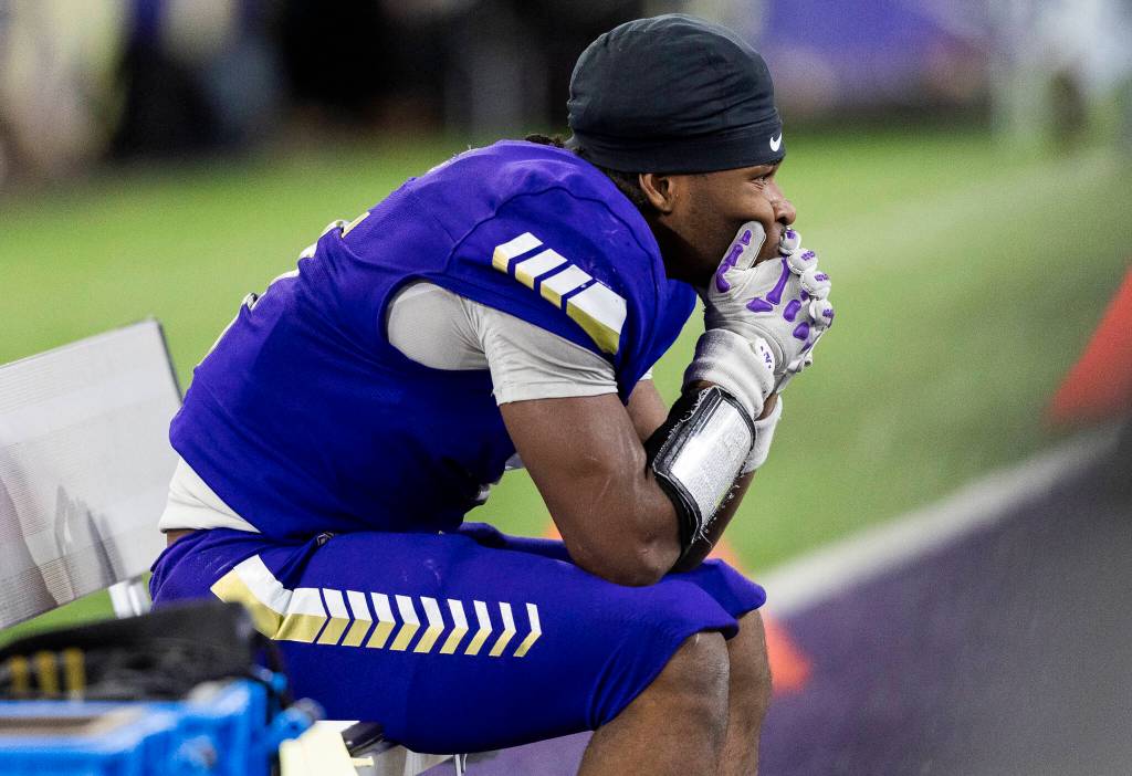 Lake Stevens Jayvian Ferrell looks on during the 4A state championship game against Sumner at Husky Stadium on Saturday, Dec. 6, 2025 in Seattle, Washington. (Olivia Vanni / The Herald)