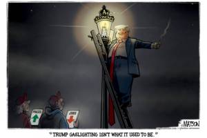 THE EMPLOYMENTOF WOMEN ON THE HOME FRONT, 1914-1918 (Q 28030) A woman gaslight worker cleaning and lighting street lamps in Britain. Copyright: © IWM. Original Source: http://www.iwm.org.uk/collections/item/object/205288512