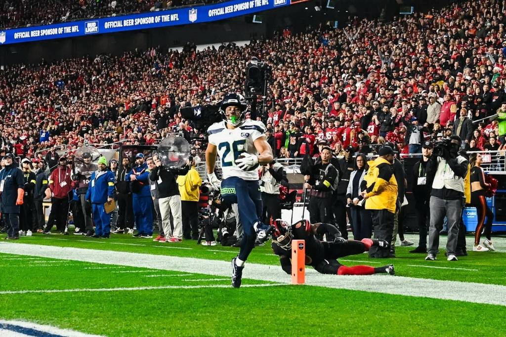 Zach Charbonnet scores a touchdown against the San Francisco 49ers at Levis Stadium in Santa Clara, California on Saturday, Jan. 3. (Photo courtesy of the Seattle Seahawks)
